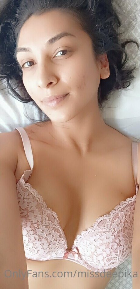 Missdeepika hot actress picture