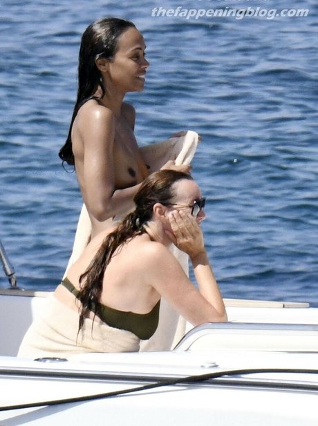 Zoe Saldana model nudes pic