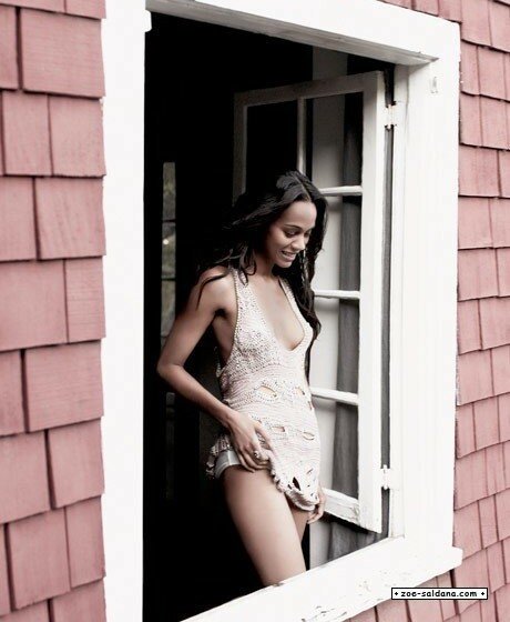 Zoe Saldana star top picture