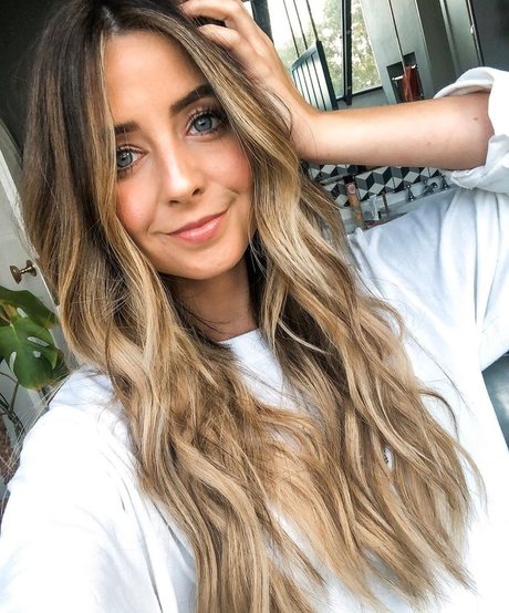Zoe Sugg model porn pics