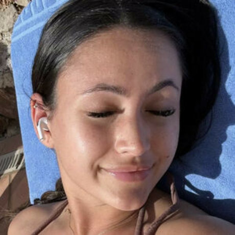 Zoe Ferguson pornstar art gallery