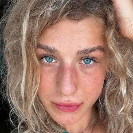 Zoe Elise Freedman model porn image