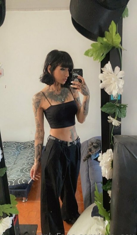 zoe cox nudes actress galleries
