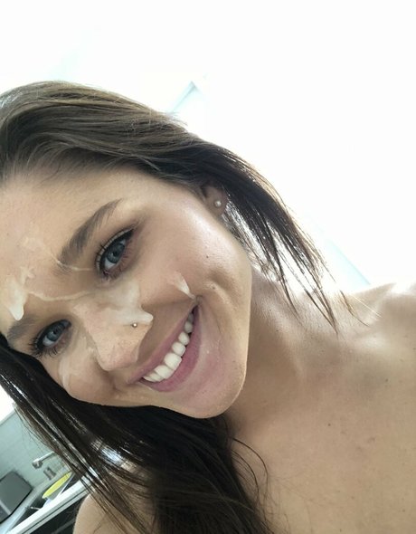 Zoe Bloom hd star archive