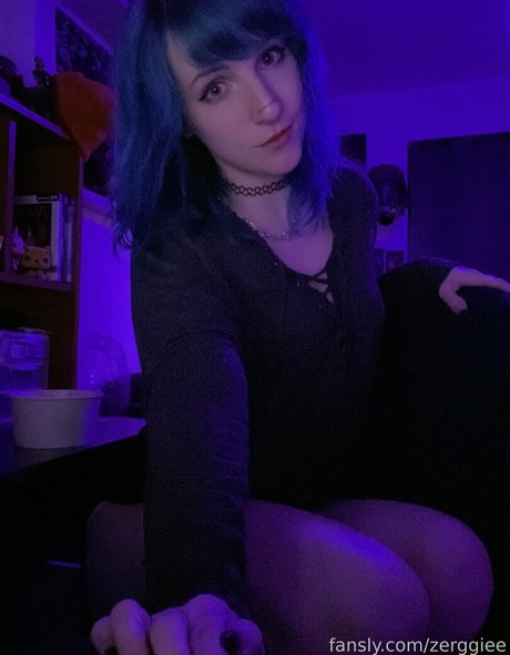 zerggiee pornstar nudes image