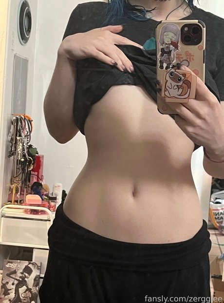 zerggiee pornstar sexy pic
