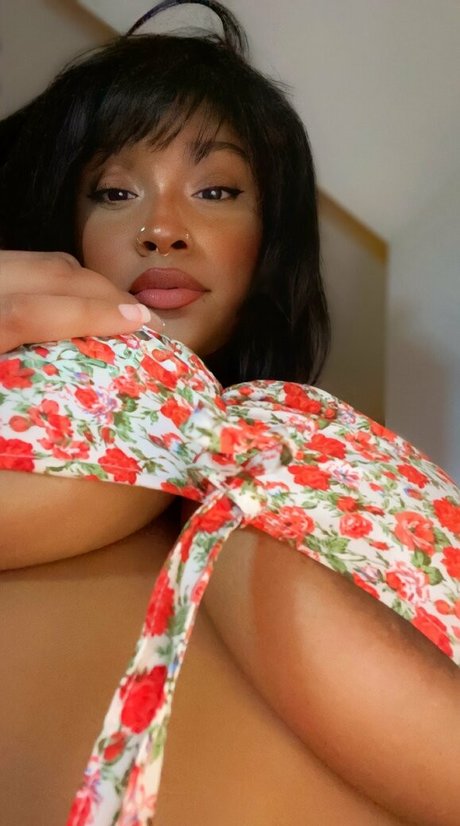 Zentatas pornographic actress photos