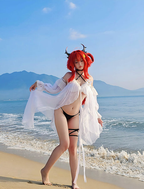 Messie Huang star beautiful galleries
