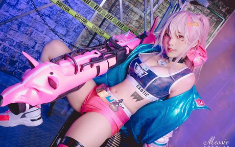 Messie Huang star pics