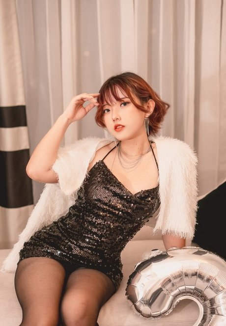 Messie Huang nudes pornstar image