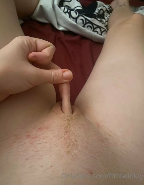 ftmtwinkty model sexy photos