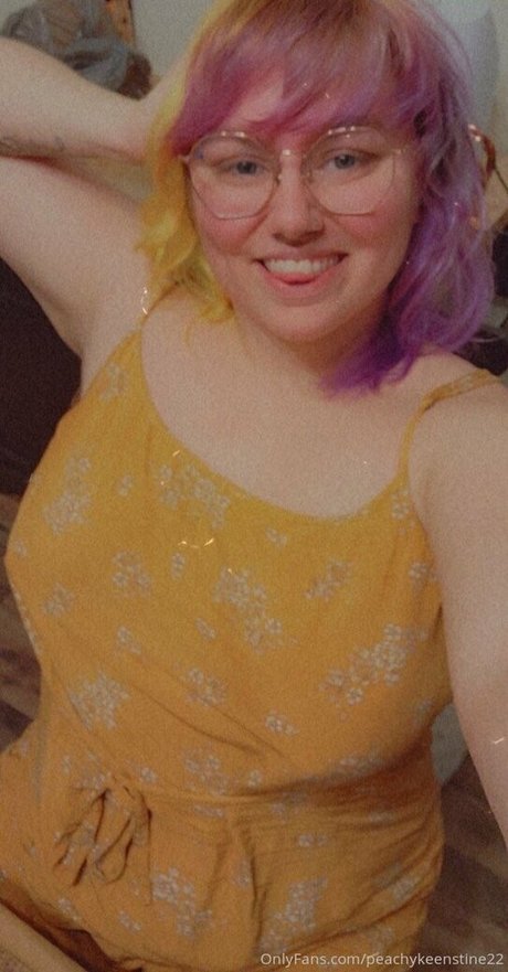 peachykeenstine22 xxx model gallery