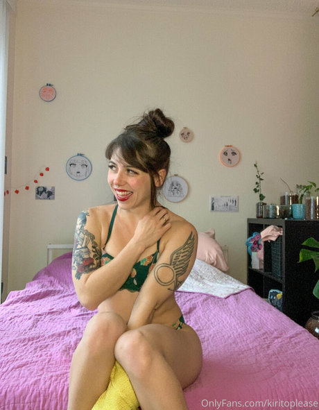 kiritoplease nude model pictures