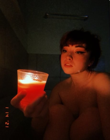 Koolysmiley model porn image