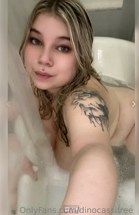 Cassosaurusrex nude model picture