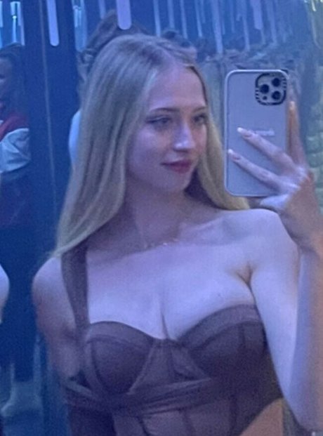 Sophia Diamond exclusive pornstar picture