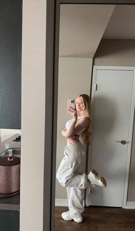 famous midget onlyfans sexy xxx image