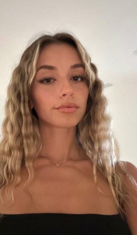 Sadie Mckenna nude star picture