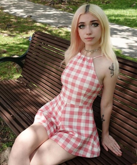 Iluvmeww high quality model images