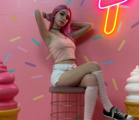 Iluvmeww perfect model img