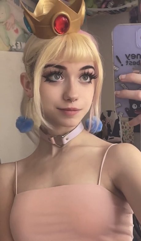 Iluvmeww star nudes pictures