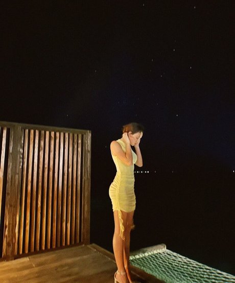 brunette petite onlyfans beautiful naked archive