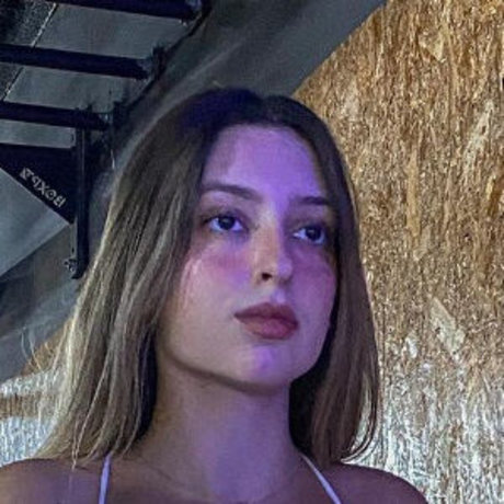 Ana Maciel sexy actress images