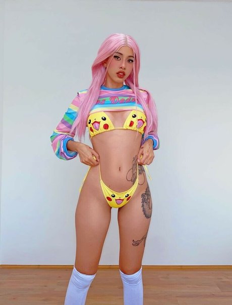 Magic Phyra nude star pics