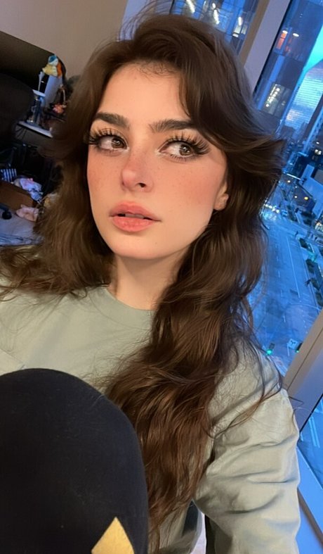 skinny redhead onlyfans porno image