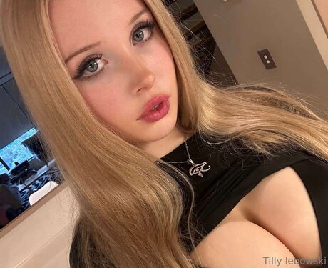 Tastytilly nude star galleries
