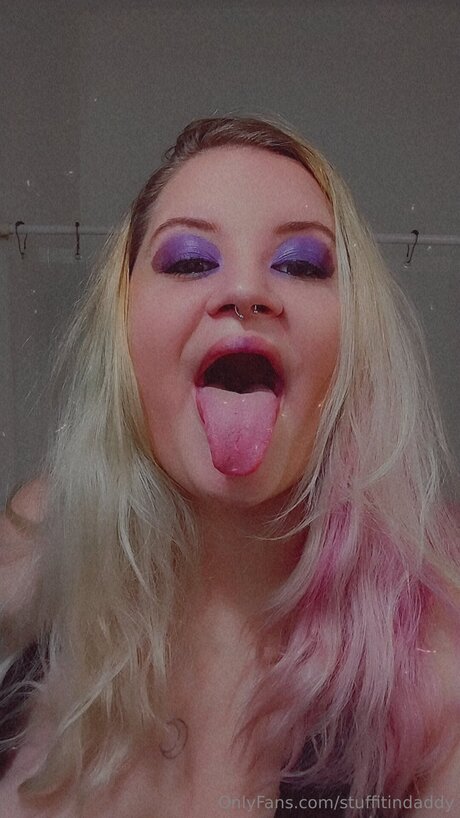 Stuffitindaddy adult model pic