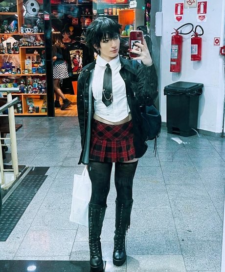 Akemy Sama star hot picture