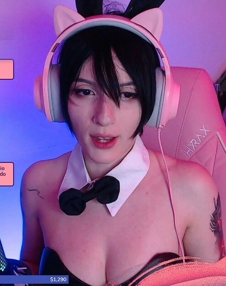 Akemy Sama pornstar top picture