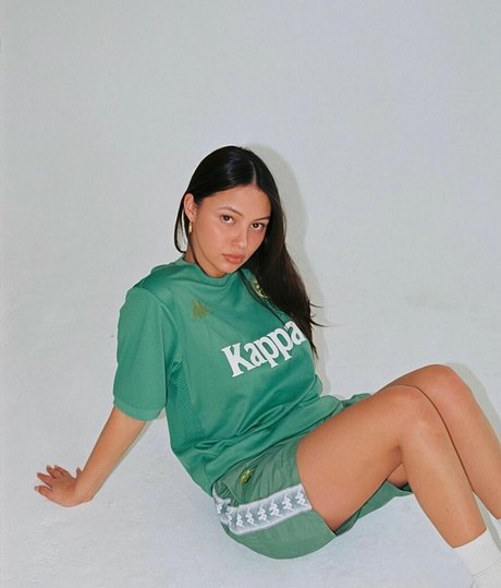 Fiona Barron model adult pics