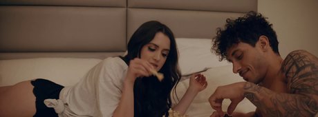 Laura Marano hd star img