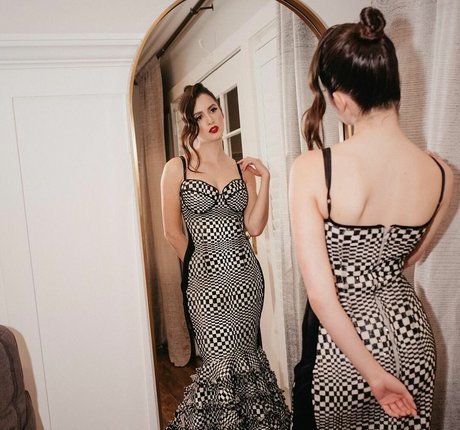 Laura Marano pornstar nude picture