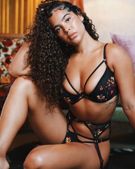 Malaika Terry pornstar free pics