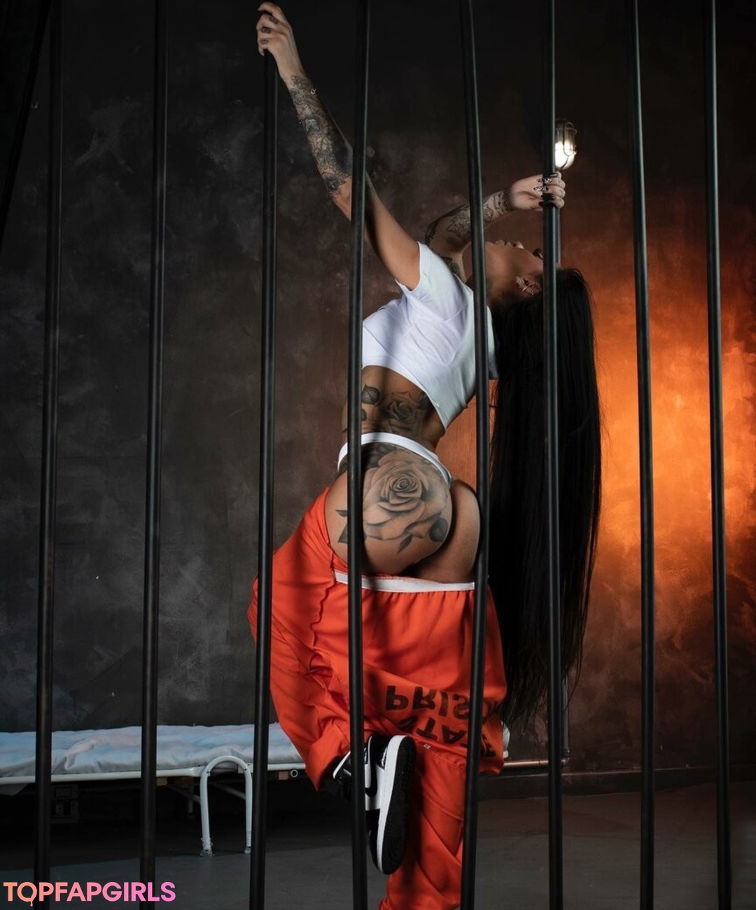 MC Mirella star sexy photo