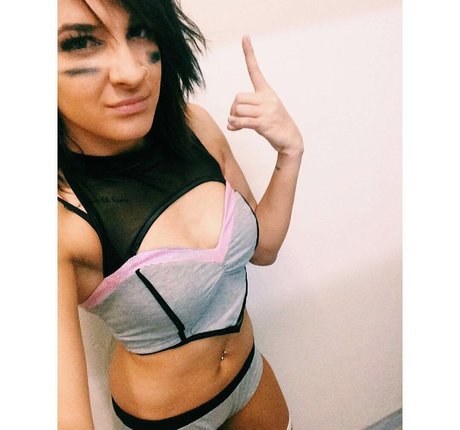 Dakota Kai pornstar nude pictures