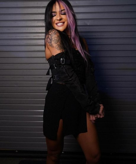 Dakota Kai model top images