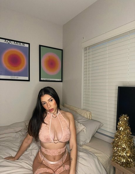 Bianca Sotelo sexy pornstar gallery