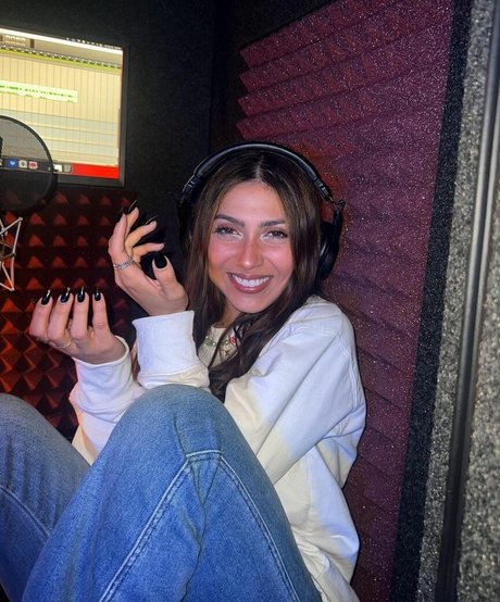 Alondra Delgado pornstar hot archive