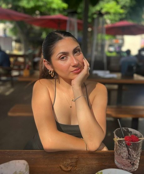 Alondra Delgado beautiful pornstar galleries