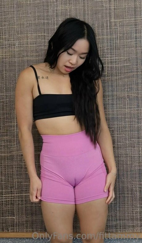 fittammy star nude pictures