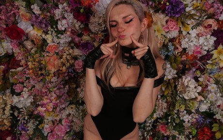 Busy B ASMR model sex archive