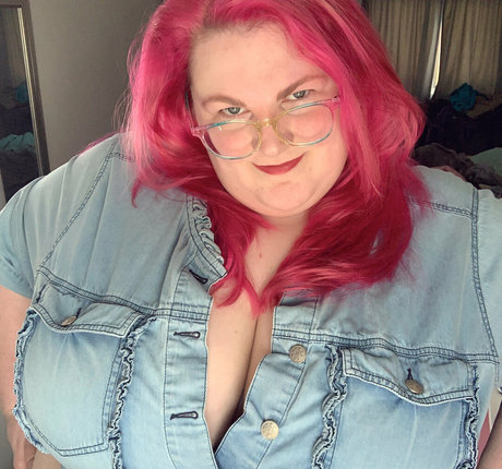 mrsapple model high quality img