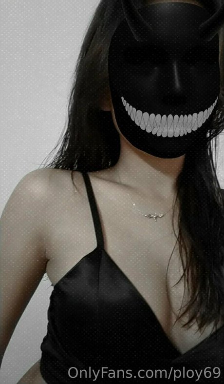 ploy69 xxx model pic