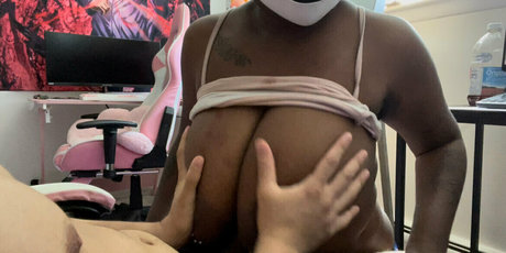 arab girls onlyfans top img