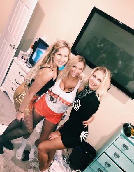 McKenna DeMoe pretty actress pic