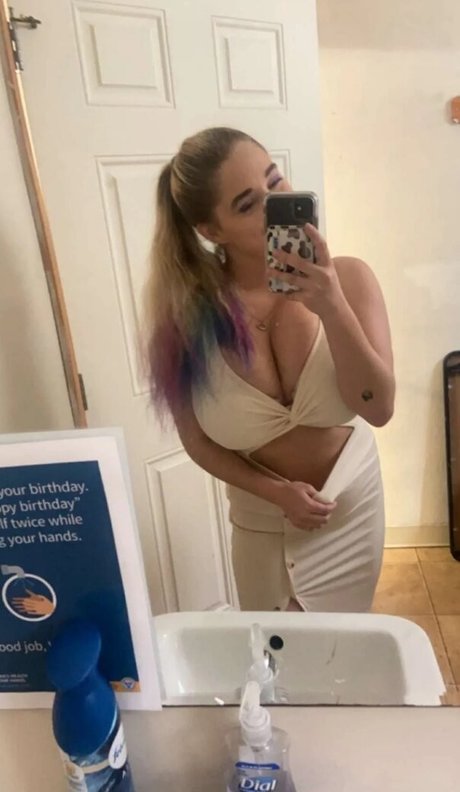 Schuyler Thornton pornstar top image